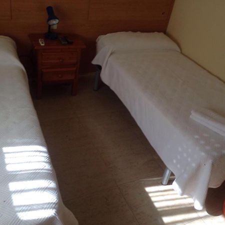 Hostal Jose Luis Brunete Luaran gambar